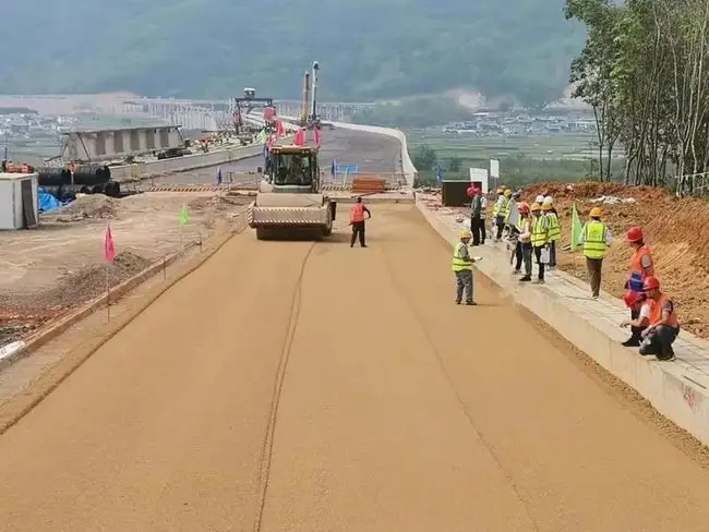 镇原路基工程